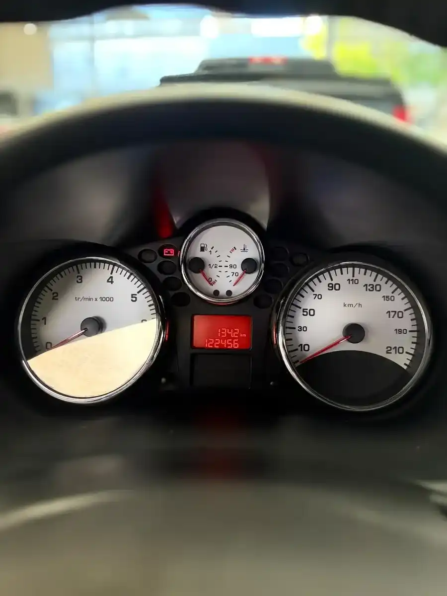 Peugeot 207 1.6 Xt 2011 - foto 5