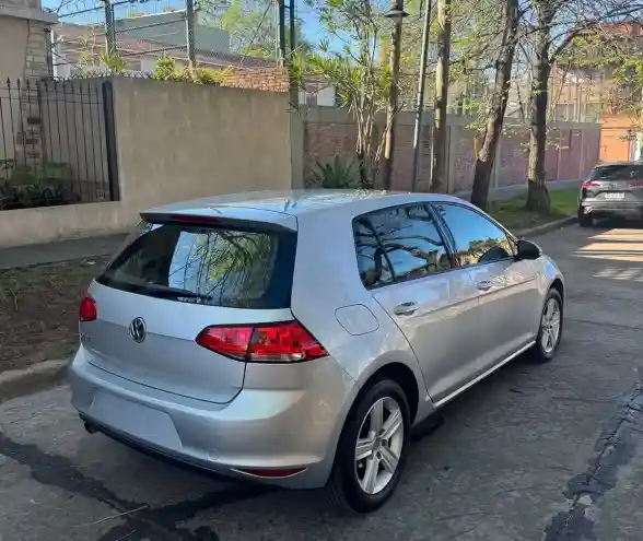 Volkswagen Golf 1.6 Trendline 2016 - foto 5
