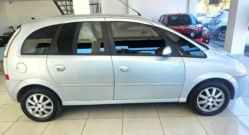 Chevrolet Meriva 1.8 Gls 2011 - foto 4