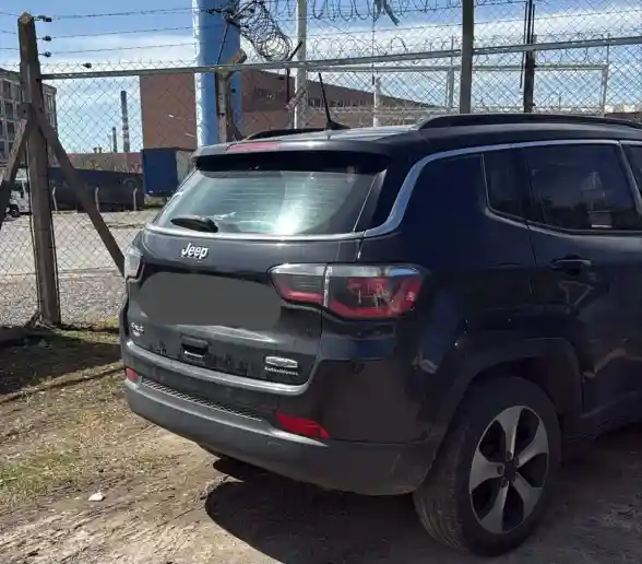 Jeep Compass 2.4 Longitude Plus 4X4 2018 - foto 5