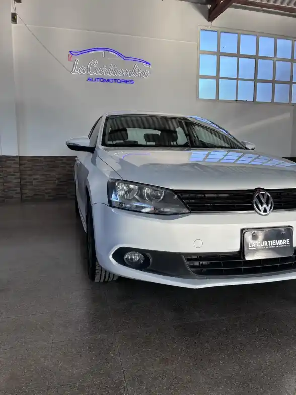 Volkswagen Vento 2.0 Advance I 110Cv 2013 - foto 5