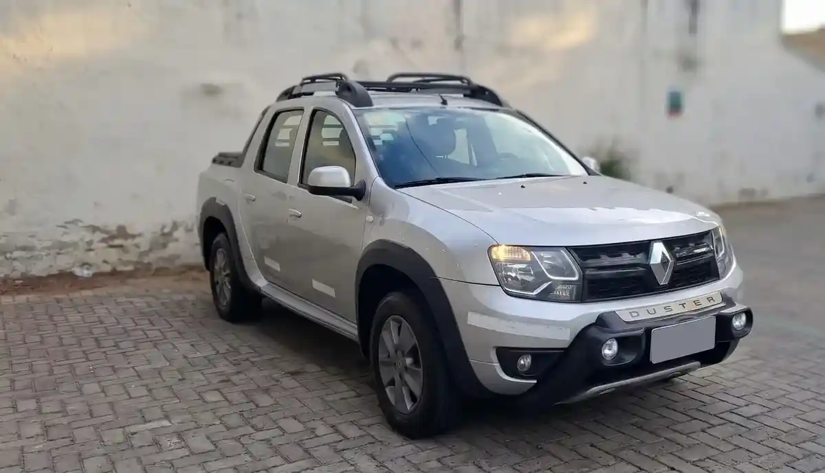 Renault Duster Oroch 2.0 Outsider Plus 2017 - foto 2