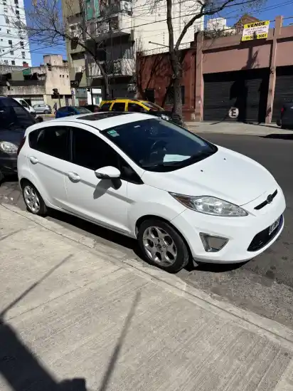 Ford Fiesta Kinetic 1.6 Design 120Cv Titanium 2012 - foto 2