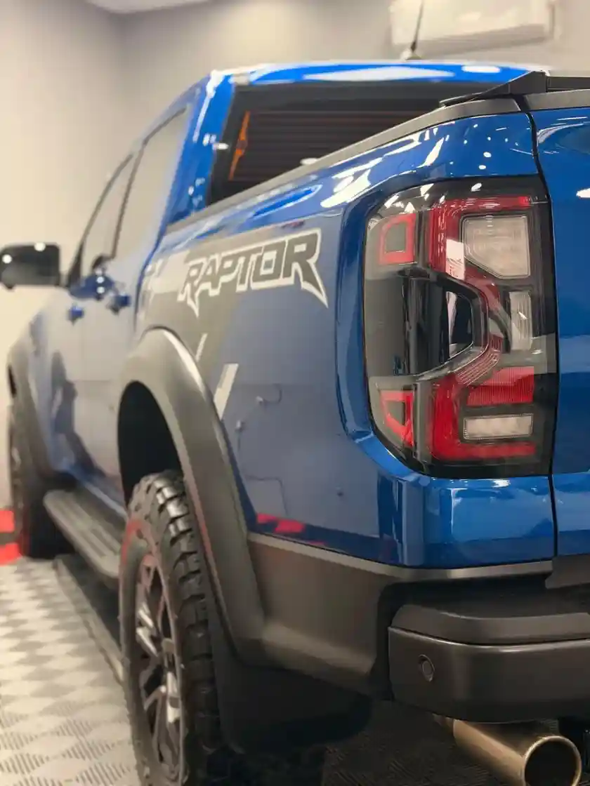 Ford Ranger Raptor 3.0L V6 Ecoboost Biturbo Cabina Doble 4X4 2024 - foto 1