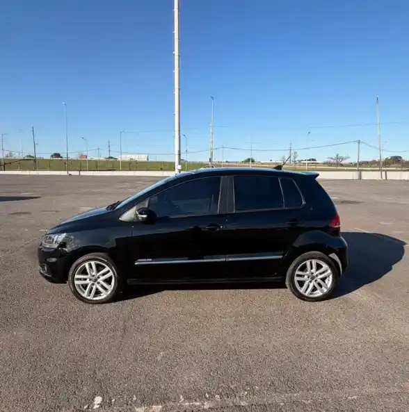 Volkswagen Fox 1.6 Msi 16V Highline 110Cv 2016 - foto 3