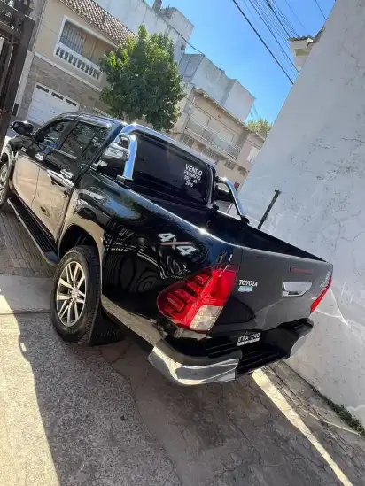 Toyota Hilux Pick-Up 2.8 Cd Srx 177Cv 4X4 At 2016 - foto 2