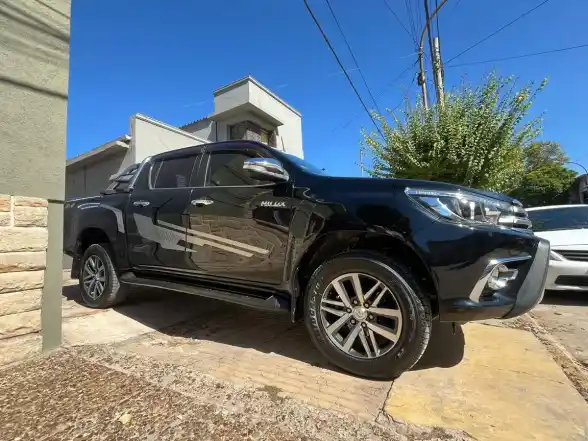 Toyota Hilux Pick-Up 2.8 Cd Srx 177Cv 4X4 At 2016 - foto 3