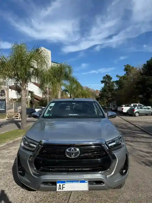 Toyota Hilux Pick-Up 2.8 Cd Srv 204Cv 4X4 At 2022 - foto 3