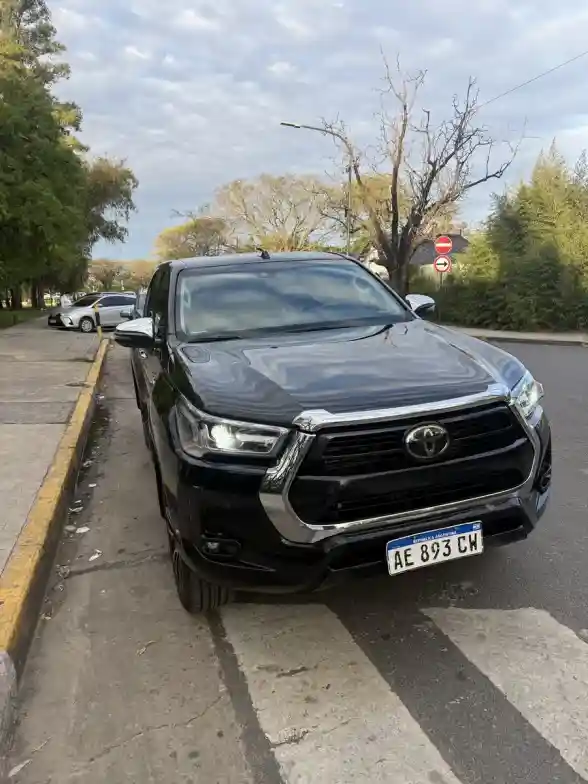 Toyota Hilux Pick-Up 2.8 Cd Srx 177Cv 4X4 At 2021 - foto 2