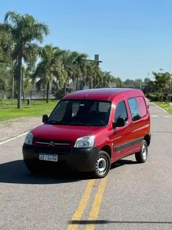 Citroën Berlingo Furgon 1.6 Vti 115 Business Mixto 2018 - foto 1