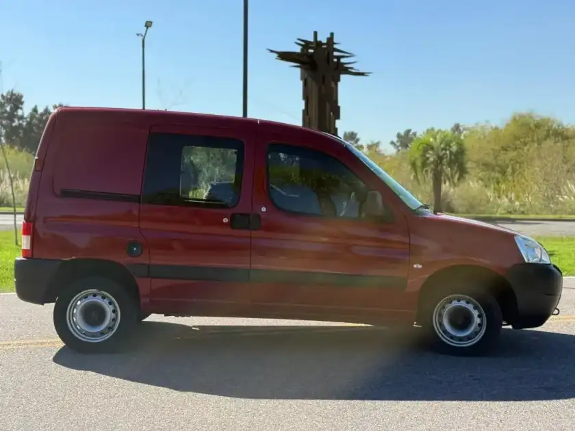Citroën Berlingo Furgon 1.6 Vti 115 Business Mixto 2018 - foto 4