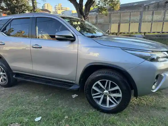 Toyota Hilux Sw4 2.8 Srx 177Cv 4X4 7As At 2016 - foto 5