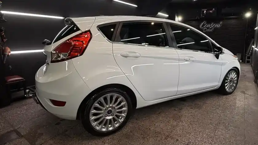 Ford Fiesta Kinetic 1.6 Design 120Cv Titanium 2014 - foto 2