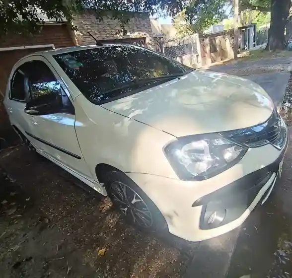 Toyota Etios 1.5 Platinum At 2018 - foto 2