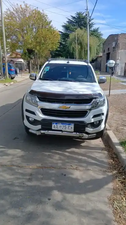 Chevrolet S10 2.8 High Country Cd Tdci 200Cv 4X2 2017 - foto 2