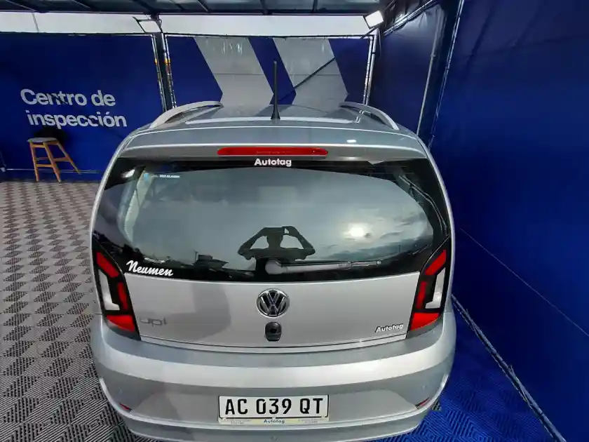 Volkswagen Up! 1.0 Cross Up! 2017 - foto 4