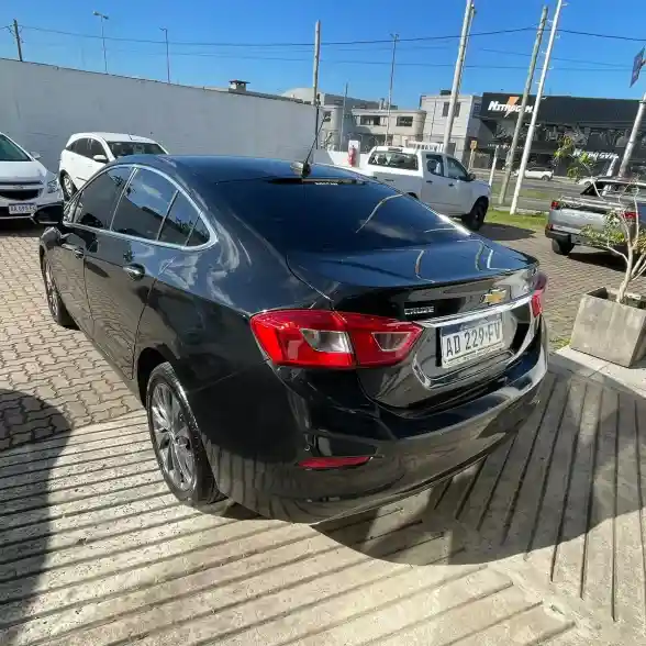 Chevrolet Cruze 1.4 Ltz At Sedan 2018 - foto 3