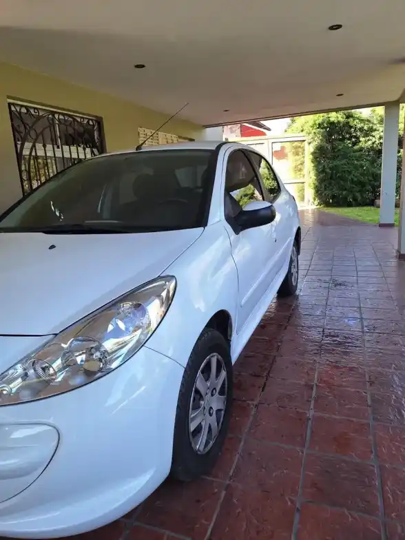 Peugeot 207 1.4 Allure 75Cv 2016 - foto 1