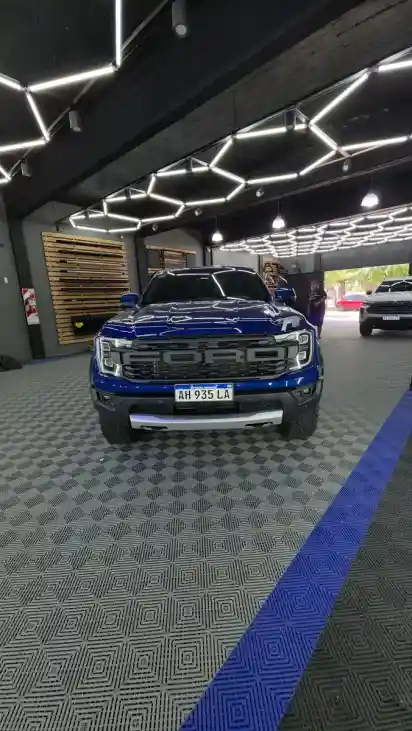 Ford Ranger Raptor 3.0L V6 Ecoboost Biturbo Cabina Doble 4X4 2025 - foto 3