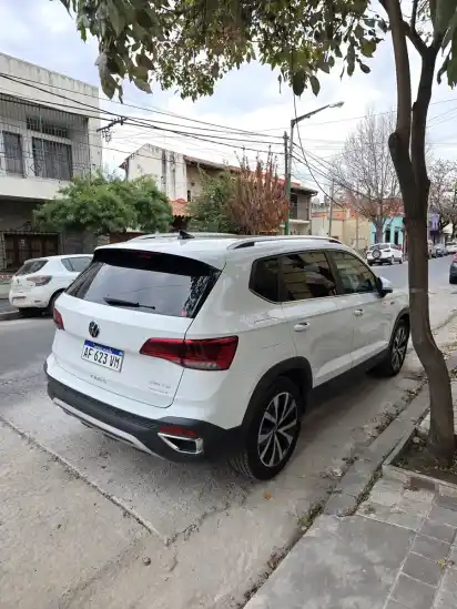 Volkswagen Taos 1.4 250 Tsi Highline 2022 - foto 4
