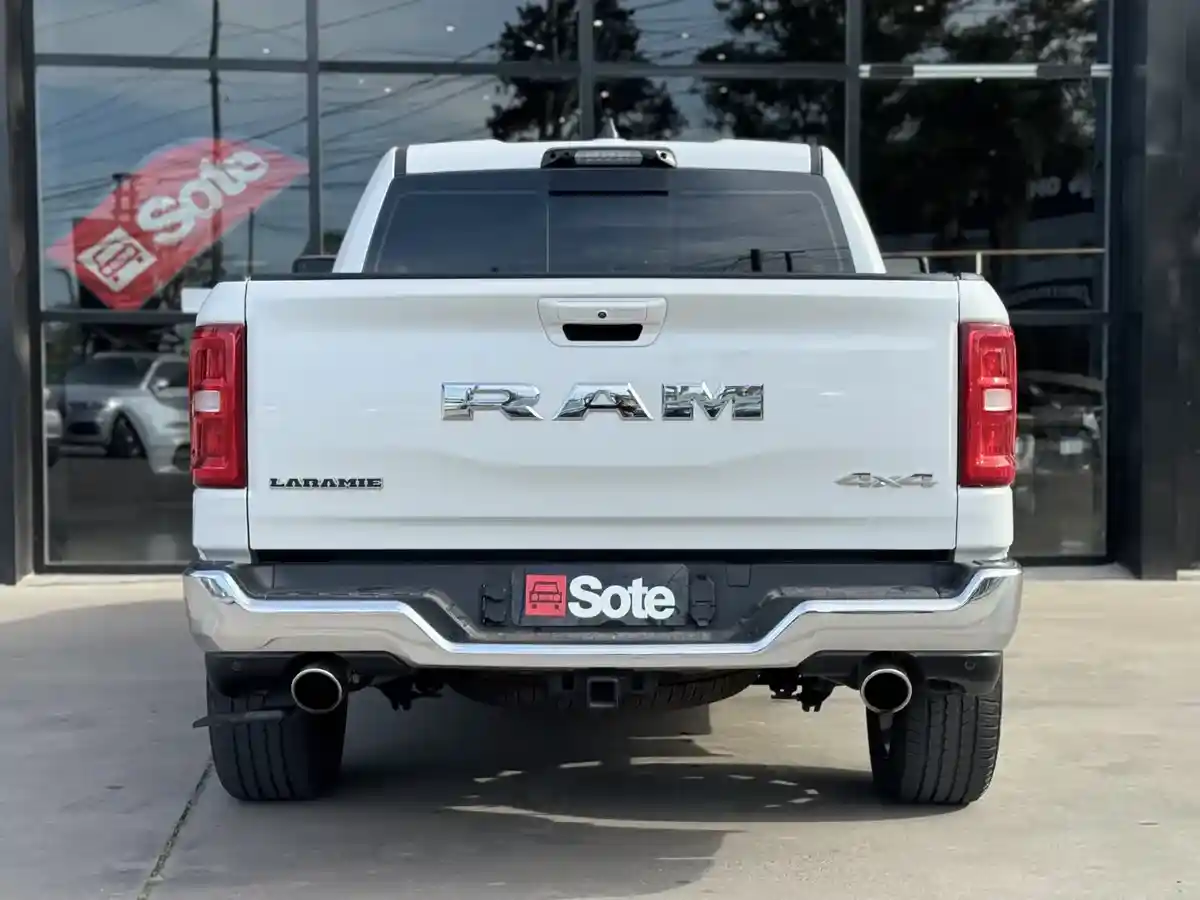 Ram 1500 3.0 Laramie 4X4 At8 2025 - foto 4