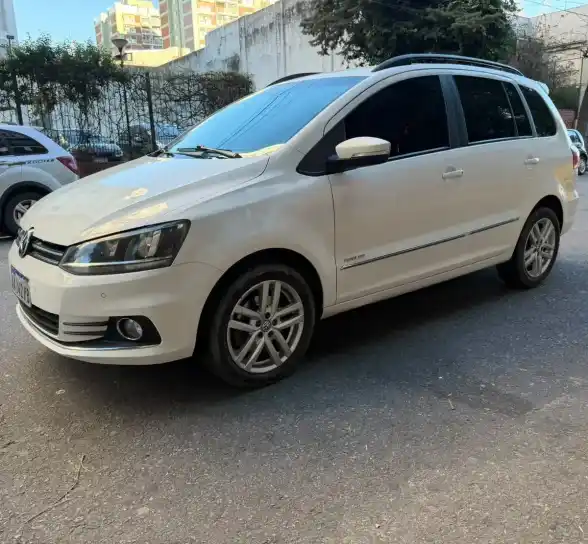 Volkswagen Suran 1.6 Highline Msi 110Cv 2016 - foto 1