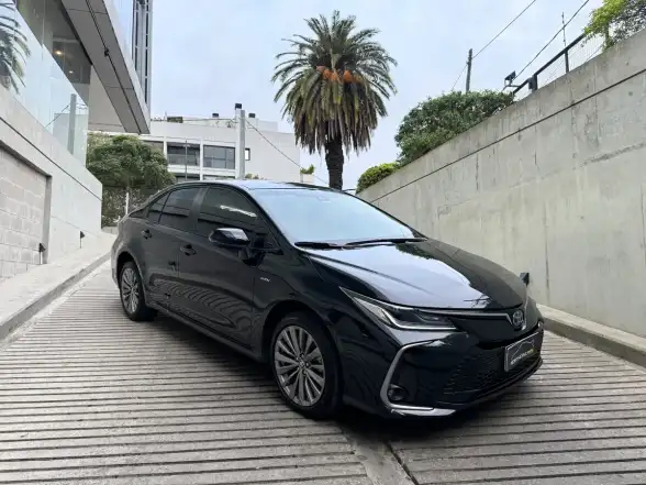 Toyota Corolla 1.8 Hev Xei Ecvt 2025 - foto 1