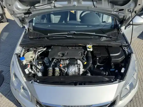 Peugeot 408 1.6 Allure Pack Hdi 115Cv 2019 - foto 5