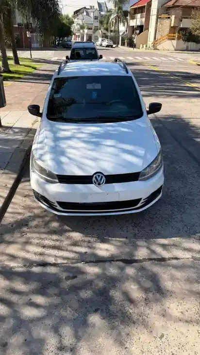 Volkswagen Suran 1.6 Comfortline 101Cv 2015 - foto 3