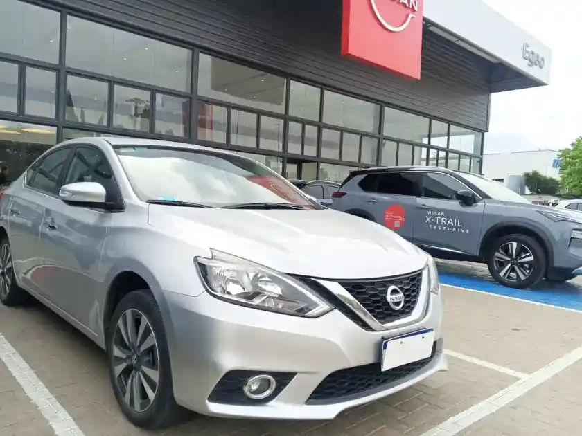 Nissan Sentra 2.0 Exclusive 2017 - foto 2