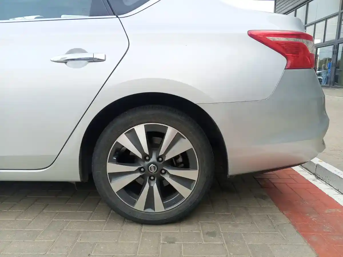 Nissan Sentra 2.0 Exclusive 2017 - foto 4