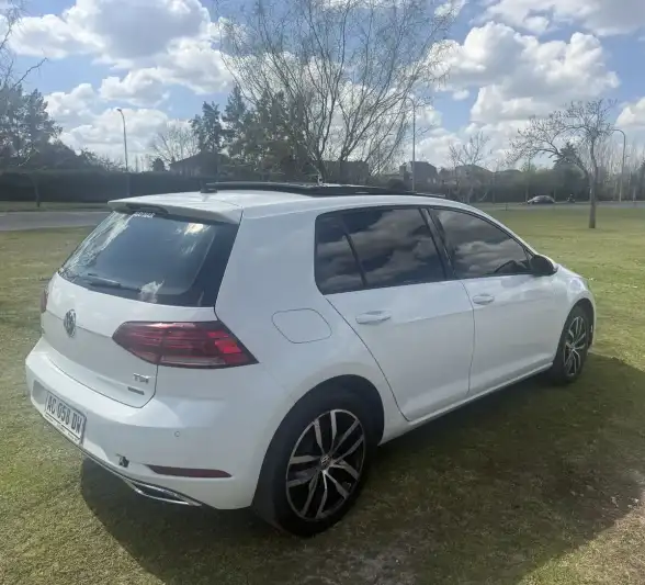 Volkswagen Golf 1.4 Highline Tsi Dsg 2018 - foto 5
