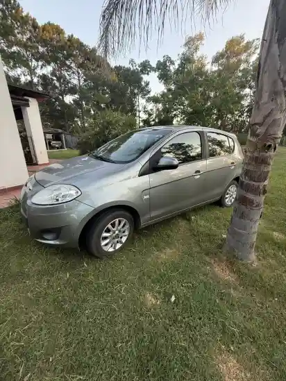 Fiat Palio 1.4 Attractive 85Cv 2015 - foto 4