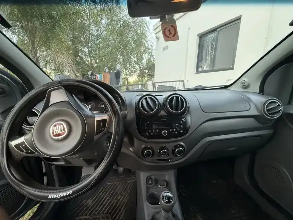 Fiat Palio 1.4 Attractive 85Cv 2015 - foto 5