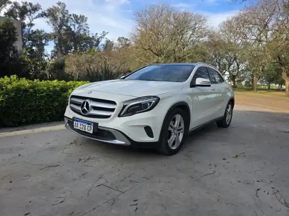 Mercedes-Benz Clase Gla 1.6 Gla200 At Urban 156Cv 2016 - foto 1