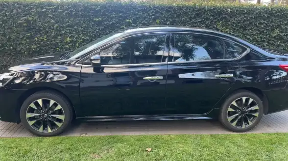 Nissan Sentra 1.8 Sr Pure Drive Cvt 2017 - foto 1