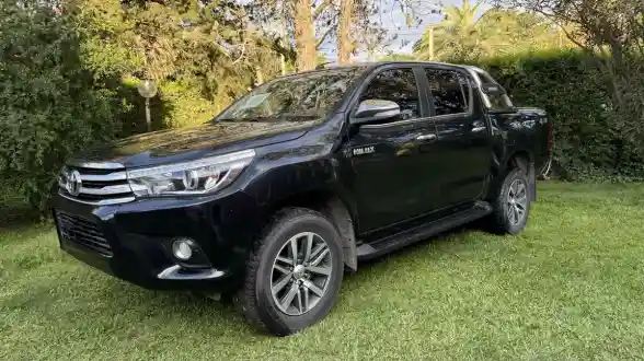 Toyota Hilux Pick-Up 2.8 Cd Srx 177Cv 4X4 At 2016 - foto 1