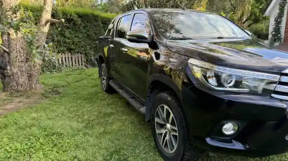 Toyota Hilux Pick-Up 2.8 Cd Srx 177Cv 4X4 At 2016 - foto 2