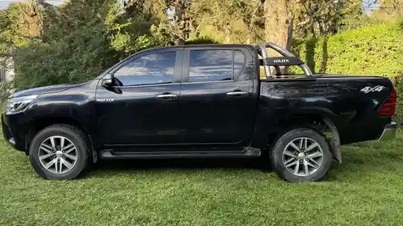 Toyota Hilux Pick-Up 2.8 Cd Srx 177Cv 4X4 At 2016 - foto 3