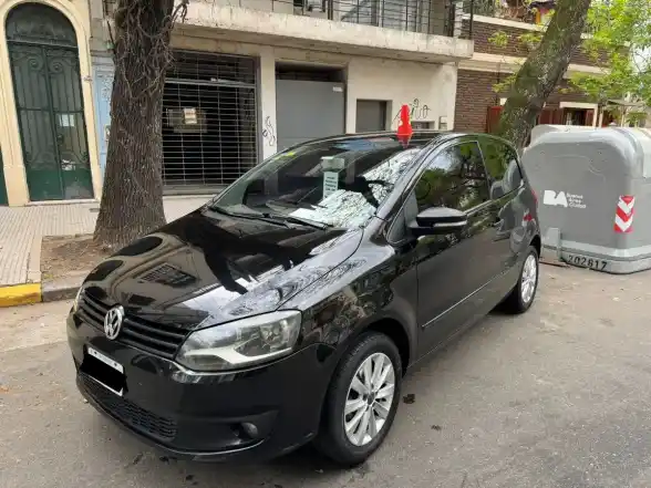Volkswagen Fox 1.6 Comfortline 2010 - foto 1