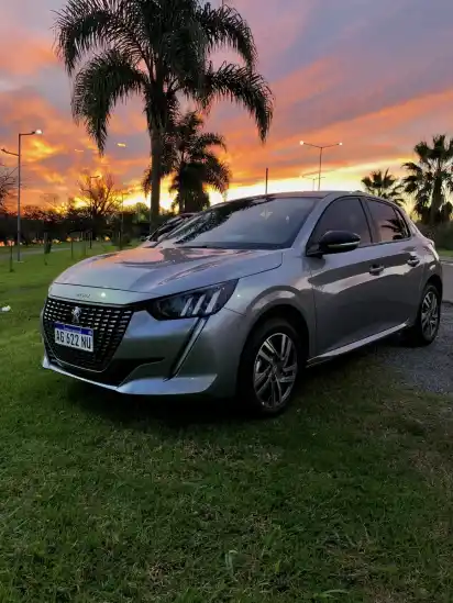 Peugeot 208 1.6 Feline Tiptronic 2024 - foto 1