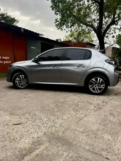 Peugeot 208 1.6 Feline Tiptronic 2024 - foto 2
