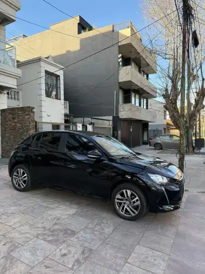 Peugeot 208 1.6 Allure Pack 2024 - foto 4