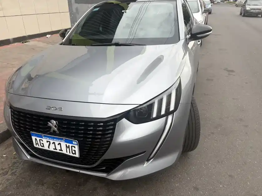 Peugeot 208 1.6 Style Tiptronic 2024 - foto 1