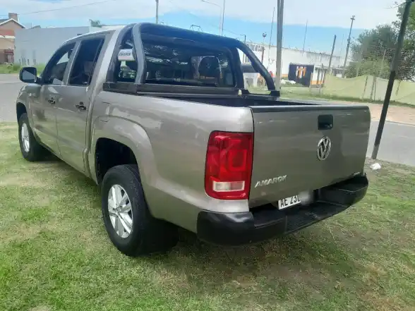 Volkswagen Amarok 2.0 Cd Tdi 140Cv Trendline Llantas16 2020 - foto 2