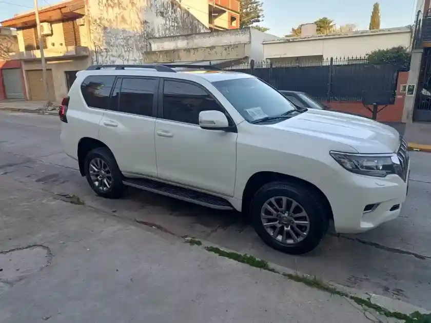Toyota Land Cruiser 4.0 Prado Vx At 2018 - foto 4