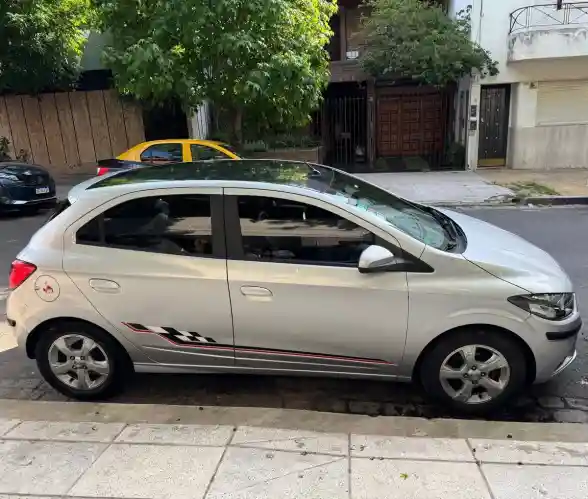 Chevrolet Onix 1.4 Lt 98Cv 2018 - foto 2