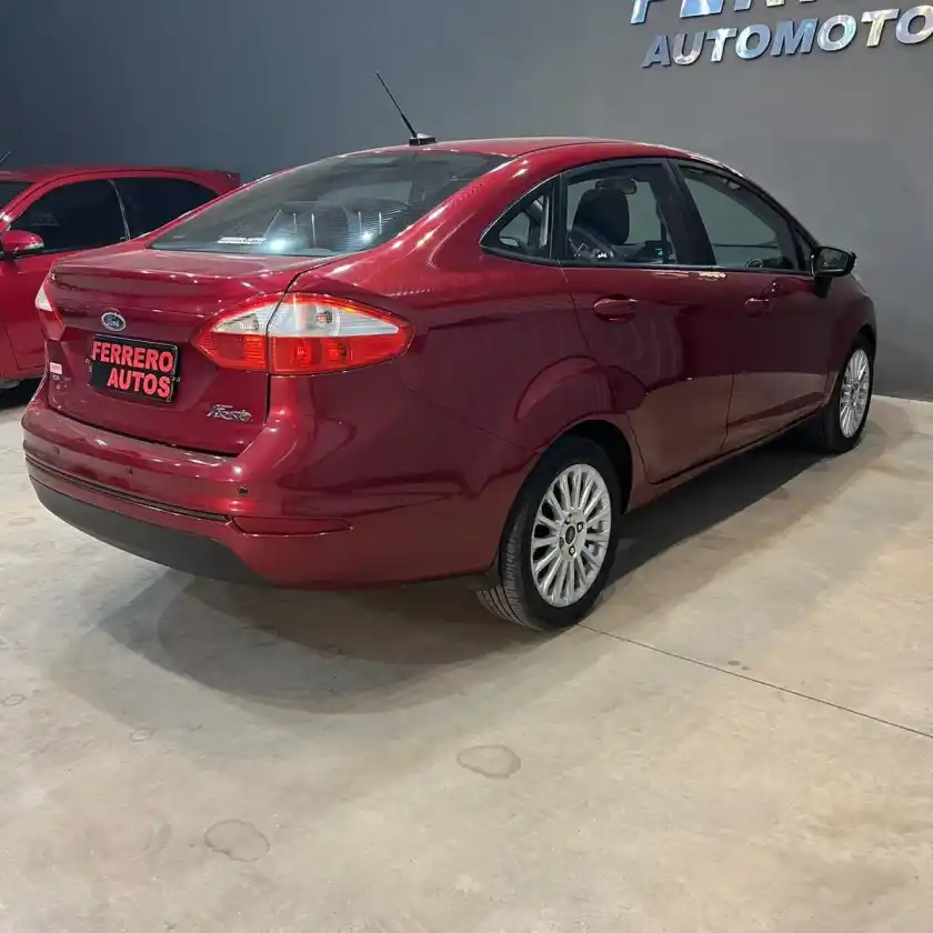 Ford Fiesta Kinetic 1.6 Se Plus 120Cv 2017 - foto 4