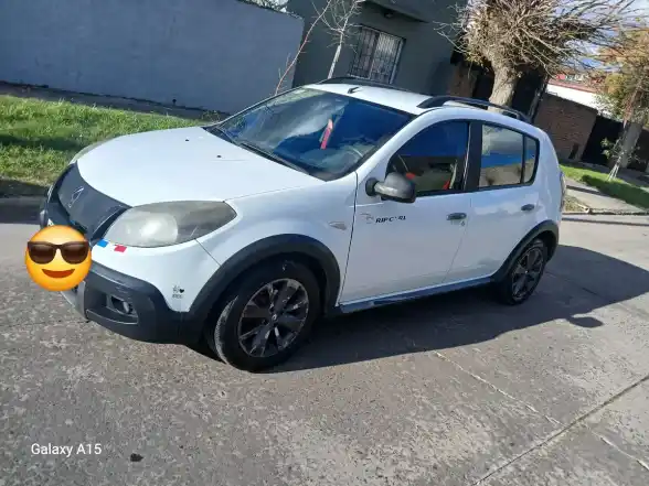 Renault Sandero Stepway 1.6 Rip Curl 105Cv 2013 - foto 1
