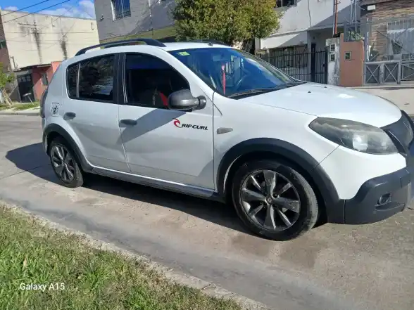 Renault Sandero Stepway 1.6 Rip Curl 105Cv 2013 - foto 5